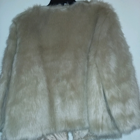 Faux fur cut size xl - Picture 3 of 4